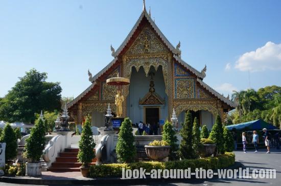 チェンマイ市内の徒歩で周れる寺院見学と激安マッサージを体験してみた