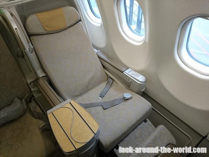 アシアナ航空 A330-300 ビジネスクラスのシート