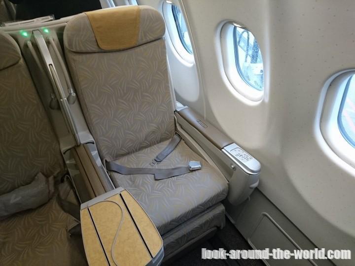 アシアナ航空 A330-300 ビジネスクラスのシート